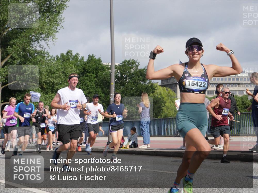 29.06.2025 - hella hamburg halbmarathon Luisa Fischer http://msf.ph/oto/8465717 29.06.2025 09:57:07 Kennedybrücke 6819, 8374, 19, 073, 13297, 142, 402, 17247, 15573, 15422, 5706, 1342, 1399, 1750, 2020, 2470, 2889, 4029, 4816, 5020, 5706, 6819, 7087, 7297, 7709, 8142, 8374, 8576, 9051, 9463, 10529 meine-sportfotos.de
