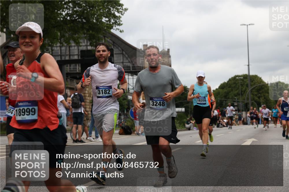 29.06.2025 - hella hamburg halbmarathon Yannick Fuchs http://msf.ph/oto/8465732 29.06.2025 10:57:13 20KM 1126, 1420, 1427, 1722, 1724, 1881, 1992, 2424, 2582, 2683, 3182, 3248, 3360, 3625, 4370, 4389, 4538, 4665, 5058, 5511, 5653, 5708, 5734, 5763, 6142, 6631, 6966, 8176, 8469, 8478, 8721, 8822, 9124, 9306, 9554, 9681, 9899, 10128, 11402, 12004, 12836, 12978, 13528, 13551, 13739, 13939, 14917, 15137, 15516, 16371, 16420, 16478, 16540, 16872, 17045, 17757, 17818, 17890, 18028, 18355, 18359, 18452, 18999, 19241 meine-sportfotos.de