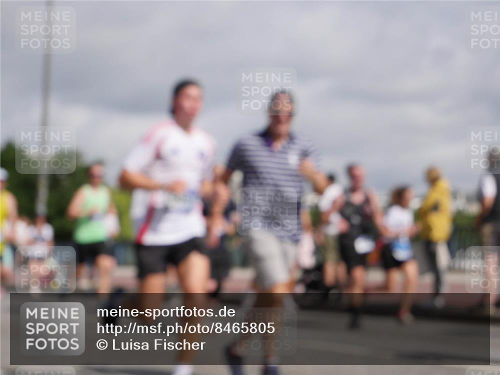 29.06.2025 - hella hamburg halbmarathon Luisa Fischer http://msf.ph/oto/8465805 29.06.2025 09:57:12 Kennedybrücke 1119, 1342, 1399, 1750, 1942, 2020, 2442, 2470, 2561, 2889, 3562, 4017, 4029, 4816, 5020, 5447, 5706, 5884, 6819, 7087, 7297, 8142, 8374, 9051 meine-sportfotos.de