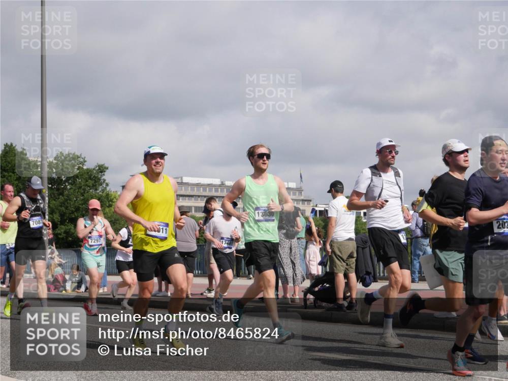 29.06.2025 - hella hamburg halbmarathon Luisa Fischer http://msf.ph/oto/8465824 29.06.2025 09:57:13 Kennedybrücke 7087, 7297, 17461, 13630, 13, 202, 1119, 1342, 1399, 1750, 1942, 2020, 2442, 2470, 2561, 2889, 3562, 4017, 4816, 5020, 5447, 5884, 6819, 7087, 7297, 8142, 8374, 8482, 9051 meine-sportfotos.de