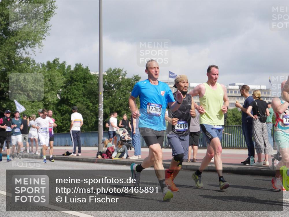 29.06.2025 - hella hamburg halbmarathon Luisa Fischer http://msf.ph/oto/8465891 29.06.2025 09:57:14 Kennedybrücke 5884, 1119, 17353, 4816, 675, 72, 1119, 1342, 1399, 1750, 1942, 2020, 2367, 2442, 2561, 2889, 3562, 4017, 4816, 5447, 5884, 7087, 7297, 8142, 8482, 8916, 10057 meine-sportfotos.de