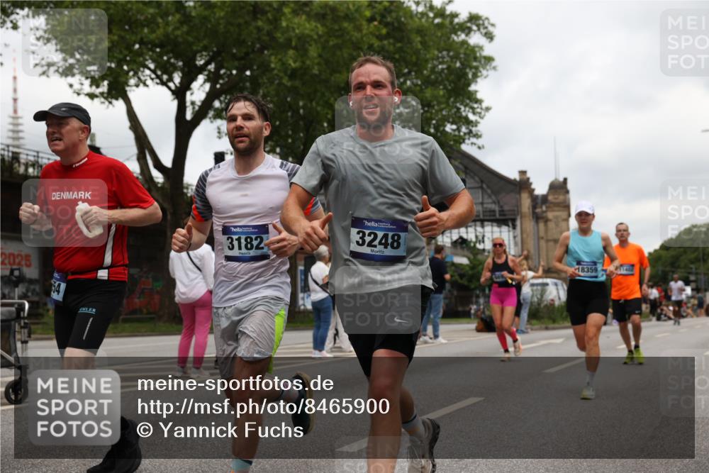 29.06.2025 - hella hamburg halbmarathon Yannick Fuchs http://msf.ph/oto/8465900 29.06.2025 10:57:14 20KM 1126, 1420, 1427, 1722, 1724, 1881, 1992, 2424, 2582, 2683, 3182, 3248, 3360, 3625, 4370, 4389, 4538, 4665, 5058, 5511, 5653, 5708, 5734, 5763, 6142, 6631, 6966, 7333, 8176, 8469, 8478, 8721, 8822, 9124, 9554, 9681, 9899, 10128, 11402, 12004, 12513, 12836, 12978, 13528, 13551, 13739, 14313, 14917, 15137, 15516, 16371, 16420, 16478, 16540, 16872, 17045, 17757, 17818, 17890, 18028, 18355, 18359, 18452, 18999, 19241 meine-sportfotos.de
