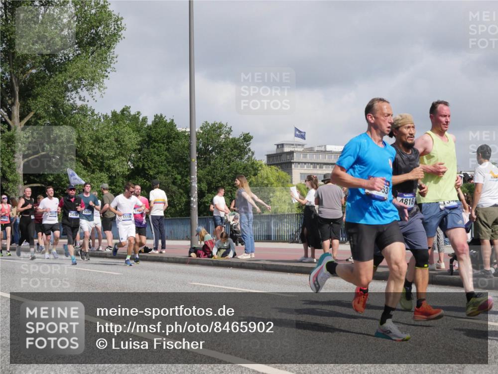 29.06.2025 - hella hamburg halbmarathon Luisa Fischer http://msf.ph/oto/8465902 29.06.2025 09:57:15 Kennedybrücke 19, 4017, 2442, 5884, 1119, 4816, 1119, 1342, 1399, 1750, 1942, 2020, 2367, 2442, 2561, 2889, 3562, 4017, 4816, 5447, 5884, 6290, 7087, 7297, 8482, 8698, 8916, 10057 meine-sportfotos.de