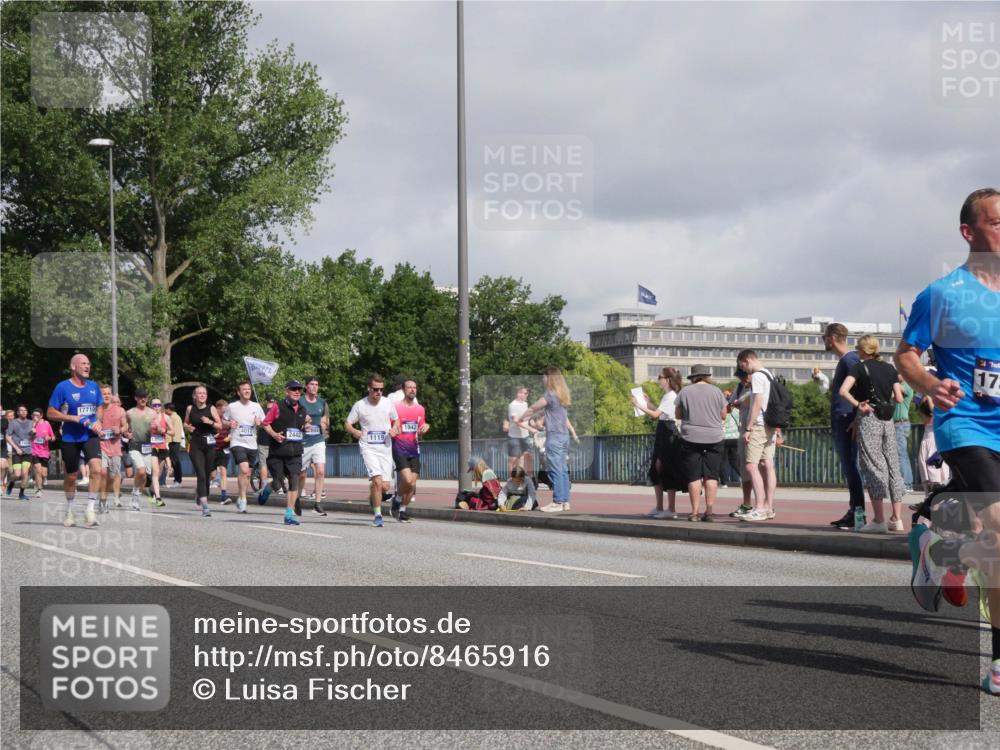 29.06.2025 - hella hamburg halbmarathon Luisa Fischer http://msf.ph/oto/8465916 29.06.2025 09:57:15 Kennedybrücke 17710, 401, 2442, 1119, 1942, 173, 1119, 1342, 1399, 1750, 1942, 2020, 2367, 2442, 2561, 2889, 3562, 4017, 4816, 5447, 5884, 6290, 7087, 7297, 8482, 8698, 8916, 10057 meine-sportfotos.de