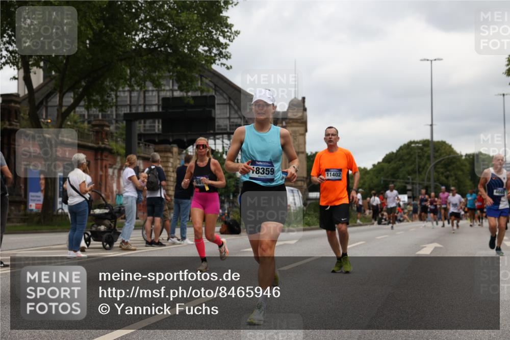 29.06.2025 - hella hamburg halbmarathon Yannick Fuchs http://msf.ph/oto/8465946 29.06.2025 10:57:14 20KM 1126, 1420, 1427, 1722, 1724, 1881, 1992, 2424, 2582, 2683, 3182, 3248, 3360, 3625, 4370, 4389, 4538, 4665, 5058, 5511, 5653, 5708, 5734, 5763, 6142, 6631, 6966, 7333, 8176, 8469, 8478, 8721, 8822, 9124, 9554, 9681, 9899, 10128, 11402, 12004, 12513, 12836, 12978, 13528, 13551, 13739, 14313, 14917, 15137, 15516, 16371, 16420, 16478, 16540, 16872, 17045, 17757, 17818, 17890, 18028, 18355, 18359, 18452, 18999, 19241 meine-sportfotos.de