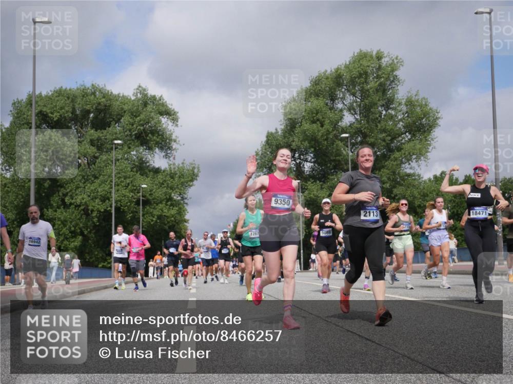 29.06.2025 - hella hamburg halbmarathon Luisa Fischer http://msf.ph/oto/8466257 29.06.2025 10:41:56 Kennedybrücke 16942, 1267, 9350, 5089, 2113, 155, 18471, 1457, 1721, 2113, 2486, 2693, 2786, 3242, 4139, 4155, 4259, 4260, 5085, 5089, 5155, 5161, 7117, 7561, 8583, 8635, 8747, 9004, 9689 meine-sportfotos.de