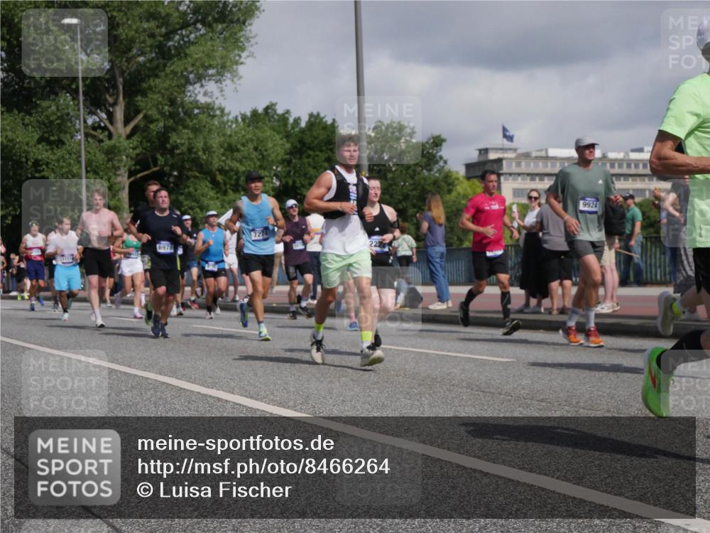 29.06.2025 - hella hamburg halbmarathon Luisa Fischer http://msf.ph/oto/8466264 29.06.2025 09:57:26 Kennedybrücke 6978, 1151, 7274, 222, 9924, 1817, 2222, 2367, 2670, 2816, 2955, 6290, 6978, 6991, 7274, 7335, 7908, 8482, 8698, 8916, 8981, 9038, 9710, 9924, 10057 meine-sportfotos.de