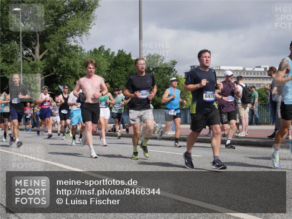 29.06.2025 - hella hamburg halbmarathon Luisa Fischer http://msf.ph/oto/8466344 29.06.2025 09:57:28 Kennedybrücke 12269, 7335, 18923, 16062, 9007, 9710, 6978, 2797, 1817, 2222, 2670, 2816, 2955, 6290, 6978, 6991, 7274, 7335, 7508, 7908, 8698, 8981, 9038, 9710, 9924, 9931 meine-sportfotos.de