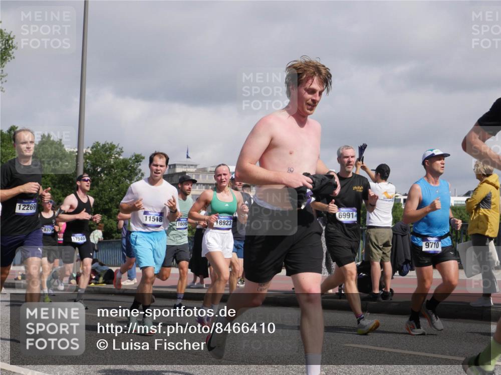 29.06.2025 - hella hamburg halbmarathon Luisa Fischer http://msf.ph/oto/8466410 29.06.2025 09:57:30 Kennedybrücke 12269, 8379, 17544, 11518, 16062, 18923, 6991, 9710, 1817, 2816, 2955, 6978, 6991, 7274, 7335, 7508, 7908, 8657, 8981, 9038, 9710, 9924, 9931 meine-sportfotos.de