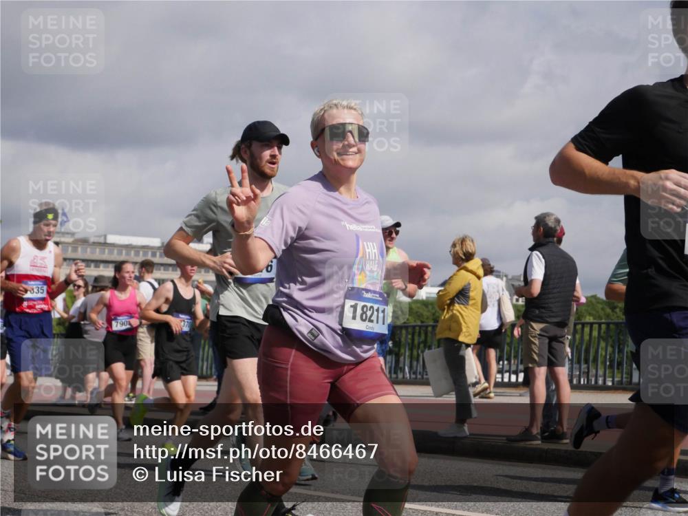 29.06.2025 - hella hamburg halbmarathon Luisa Fischer http://msf.ph/oto/8466467 29.06.2025 09:57:32 Kennedybrücke 835, 790, 18211, 1549, 1817, 2816, 2955, 6389, 6923, 6991, 7335, 7508, 7908, 8657, 8981, 9038, 9661, 9710, 9931 meine-sportfotos.de