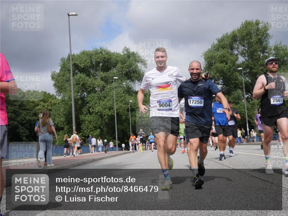 29.06.2025 - hella hamburg halbmarathon Luisa Fischer http://msf.ph/oto/8466479 29.06.2025 10:42:03 Kennedybrücke 9004, 17250, 1564, 12072, 7561, 1457, 1721, 2486, 2693, 2786, 3216, 4139, 4155, 4259, 4260, 5155, 7561, 9004 meine-sportfotos.de