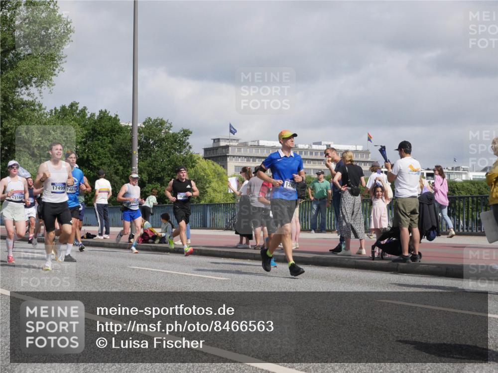 29.06.2025 - hella hamburg halbmarathon Luisa Fischer http://msf.ph/oto/8466563 29.06.2025 09:57:35 Kennedybrücke 12161, 147, 17499, 14814, 1265, 1549, 1817, 2592, 2596, 2955, 6389, 6723, 6923, 7335, 7508, 7908, 8657, 8981, 9038, 9661, 9931 meine-sportfotos.de