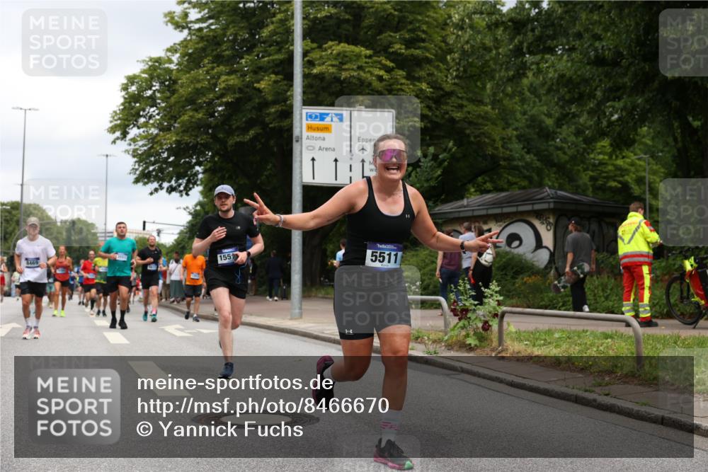 29.06.2025 - hella hamburg halbmarathon Yannick Fuchs http://msf.ph/oto/8466670 29.06.2025 10:57:21 20KM 1184, 1316, 1722, 1724, 1881, 1940, 1992, 2424, 3360, 4370, 4538, 4665, 5058, 5511, 5653, 5708, 5734, 6142, 6631, 7243, 7333, 8469, 8478, 8822, 9124, 9439, 9554, 9681, 9899, 10128, 10866, 11402, 12513, 13528, 13551, 14313, 15137, 15516, 15550, 16371, 16420, 16478, 16540, 16872, 17045, 17757, 17890, 17894, 18028, 18122, 18355, 18359, 18452, 18999, 19241 meine-sportfotos.de