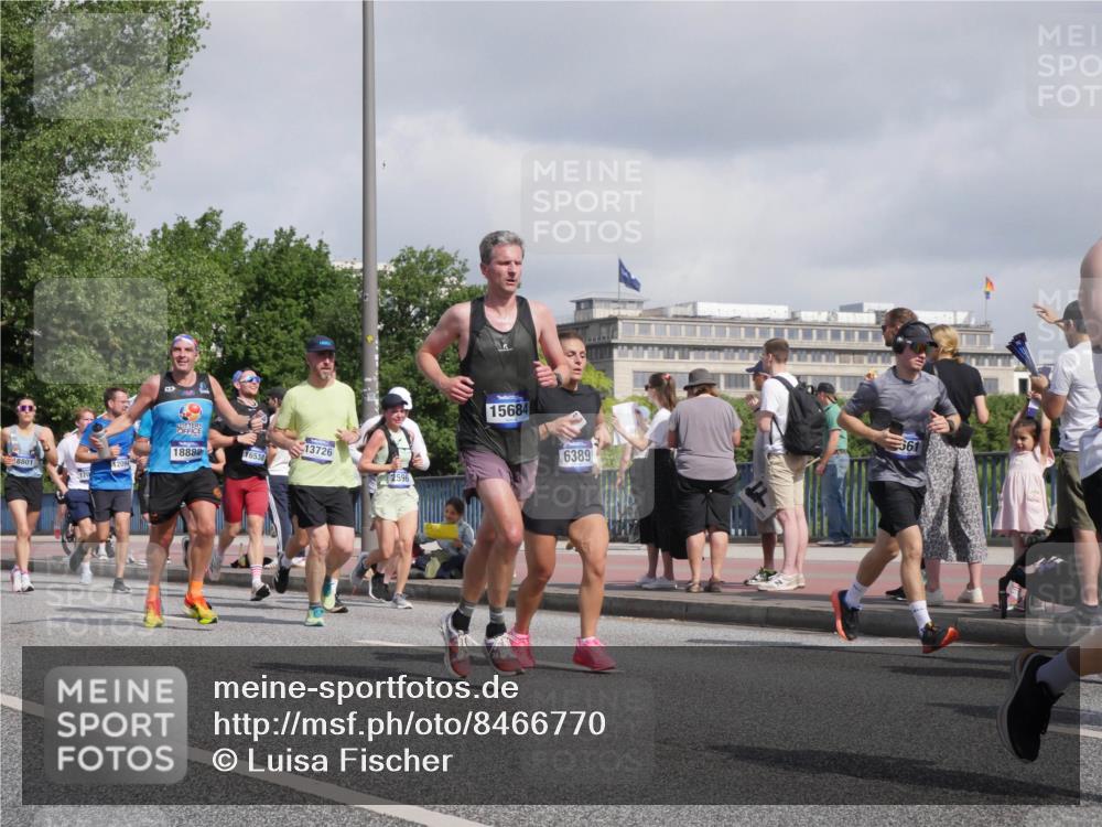 29.06.2025 - hella hamburg halbmarathon Luisa Fischer http://msf.ph/oto/8466770 29.06.2025 09:57:41 Kennedybrücke 13726, 18882, 16538, 8801, 2596, 170, 15684, 6389, 561, 1549, 2592, 2596, 4832, 5705, 6389, 6723, 6923, 7508, 8117, 8657, 9661, 9931, 10122, 10868 meine-sportfotos.de