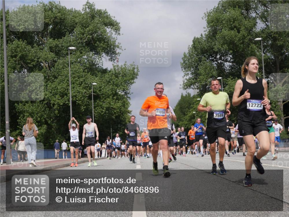 29.06.2025 - hella hamburg halbmarathon Luisa Fischer http://msf.ph/oto/8466896 29.06.2025 10:42:15 Kennedybrücke 19028, 8718, 7350, 11059, 16388, 7589, 12722, 4964, 1451, 1856, 1883, 2524, 2534, 2660, 3307, 3726, 4028, 4410, 4603, 4964, 5617, 5684, 5735, 7341, 7350, 7589 meine-sportfotos.de