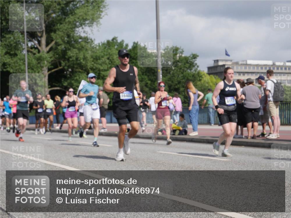 29.06.2025 - hella hamburg halbmarathon Luisa Fischer http://msf.ph/oto/8466974 29.06.2025 09:57:47 Kennedybrücke 16403, 8117, 2274, 2592, 2596, 3208, 3209, 3258, 4832, 5399, 5705, 6723, 8117, 8437, 9031, 9093, 9159, 9476, 9720, 10122, 10868 meine-sportfotos.de