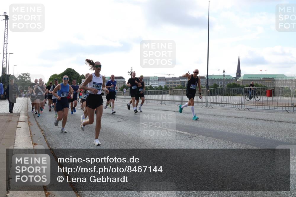 29.06.2025 - hella hamburg halbmarathon Lena Gebhardt http://msf.ph/oto/8467144 29.06.2025 09:55:17 Lombardsbrücke 16103, 6836, 15681, 10427, 1120, 1151, 1200, 1683, 1696, 1706, 1884, 1976, 2207, 2274, 2287, 2367, 2411, 2592, 2596, 2816, 3087, 3208, 3209, 3258, 3435, 3747, 4093, 4121, 4189, 4832, 4938, 5102, 5399, 5459, 5638, 5705, 5708, 5915, 6027, 6158, 6290, 6389, 6532, 6662, 6836, 6923, 6938, 6991, 7052, 7312, 7335, 7659, 7908, 8371, 8437, 8487, 8657, 8693, 8889, 8981, 9031, 9093, 9159, 9476, 9661, 9710, 9869, 9931, 11333 meine-sportfotos.de