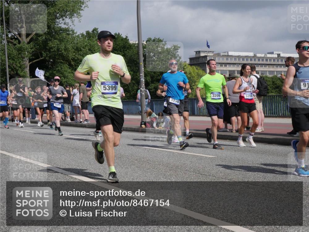 29.06.2025 - hella hamburg halbmarathon Luisa Fischer http://msf.ph/oto/8467154 29.06.2025 09:57:53 Kennedybrücke 18228, 9031, 5399, 3258, 9, 3209, 3208, 91, 2274, 2287, 2411, 3087, 3208, 3209, 3258, 3747, 4093, 5399, 6158, 6662, 6836, 7659, 8437, 8693, 8889, 9031, 9032, 9093, 9159, 9476, 9649, 9720, 9869, 10423, 10868 meine-sportfotos.de