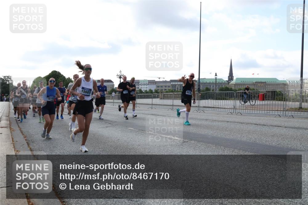 29.06.2025 - hella hamburg halbmarathon Lena Gebhardt http://msf.ph/oto/8467170 29.06.2025 09:55:17 Lombardsbrücke 15681, 10423, 6669, 16103, 374, 7052, 6836, 1120, 1151, 1200, 1683, 1696, 1706, 1884, 1976, 2207, 2274, 2287, 2367, 2411, 2592, 2596, 2816, 3087, 3208, 3209, 3258, 3435, 3747, 4093, 4121, 4189, 4832, 4938, 5102, 5399, 5459, 5638, 5705, 5708, 5915, 6027, 6158, 6290, 6389, 6532, 6662, 6836, 6923, 6938, 6991, 7052, 7312, 7335, 7659, 7908, 8371, 8437, 8487, 8657, 8693, 8889, 8981, 9031, 9093, 9159, 9476, 9661, 9710, 9869, 9931, 11333 meine-sportfotos.de