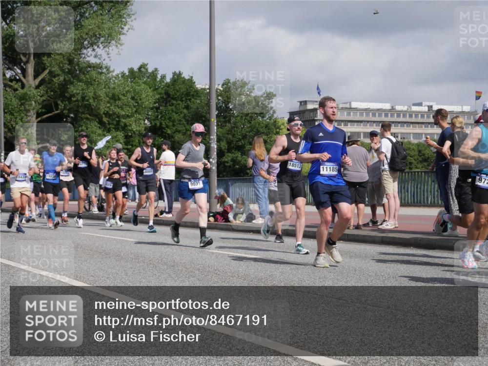 29.06.2025 - hella hamburg halbmarathon Luisa Fischer http://msf.ph/oto/8467191 29.06.2025 09:57:55 Kennedybrücke 18842, 8430, 18228, 889, 9869, 9031, 18513, 11185, 972, 2274, 2287, 2411, 3087, 3208, 3209, 3258, 3747, 4093, 5102, 5399, 5638, 6027, 6158, 6662, 6836, 7659, 8218, 8371, 8437, 8693, 8889, 9031, 9032, 9093, 9159, 9476, 9649, 9720, 9869, 10053, 10423 meine-sportfotos.de