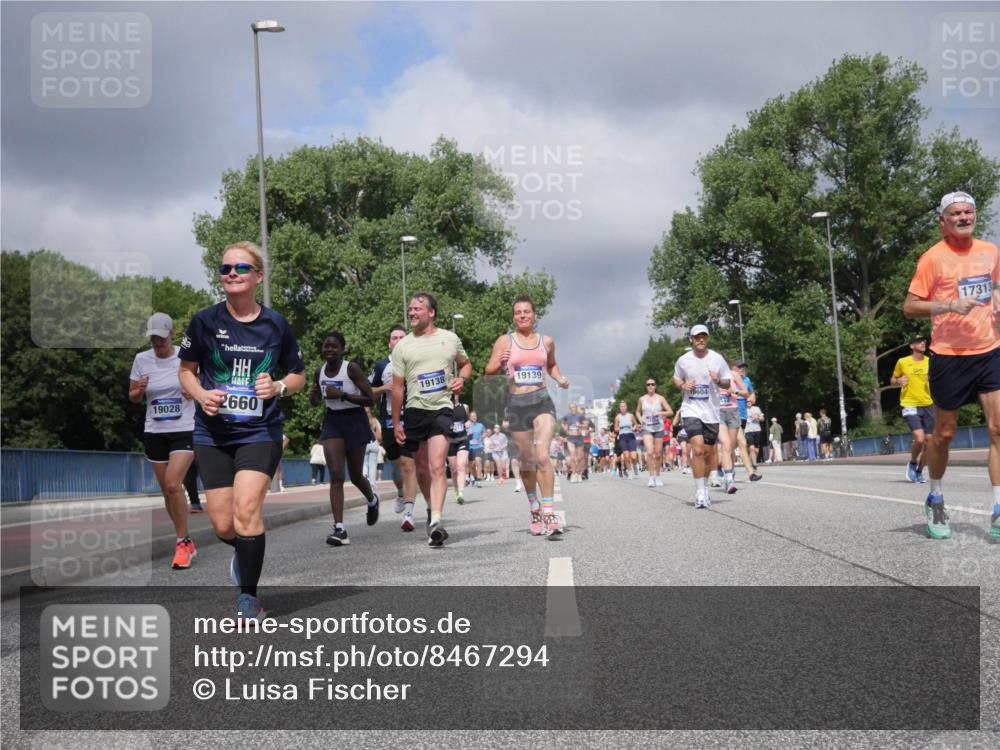 29.06.2025 - hella hamburg halbmarathon Luisa Fischer http://msf.ph/oto/8467294 29.06.2025 10:42:25 Kennedybrücke 19028, 2660, 19138, 19139, 10604, 17313, 1451, 1883, 2092, 2498, 2524, 2534, 2660, 4028, 4410, 6112, 7341, 7350, 7815, 10315, 10604, 10696 meine-sportfotos.de