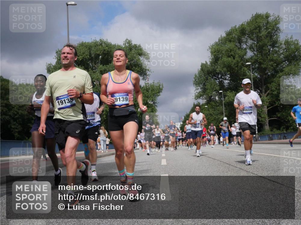 29.06.2025 - hella hamburg halbmarathon Luisa Fischer http://msf.ph/oto/8467316 29.06.2025 10:42:26 Kennedybrücke 19138, 2391, 9139, 7815, 10604, 1451, 1883, 2092, 2498, 2534, 2660, 4028, 4410, 6112, 7341, 7815, 10315, 10604, 10696 meine-sportfotos.de