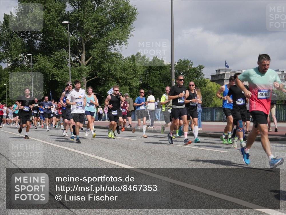 29.06.2025 - hella hamburg halbmarathon Luisa Fischer http://msf.ph/oto/8467353 29.06.2025 09:58:02 Kennedybrücke 8218, 0, 3087, 5102, 2287, 1217, 8487, 6027, 6836, 4093, 2411, 1884, 2287, 2411, 2708, 3087, 3435, 3747, 3985, 4093, 4121, 5102, 5459, 5638, 5915, 6027, 6054, 6158, 6421, 6532, 6662, 6836, 7052, 7659, 8153, 8218, 8371, 8487, 8577, 8693, 8889, 8927, 9032, 9386, 9529, 9649, 9786, 9869, 10053, 10184, 10423 meine-sportfotos.de