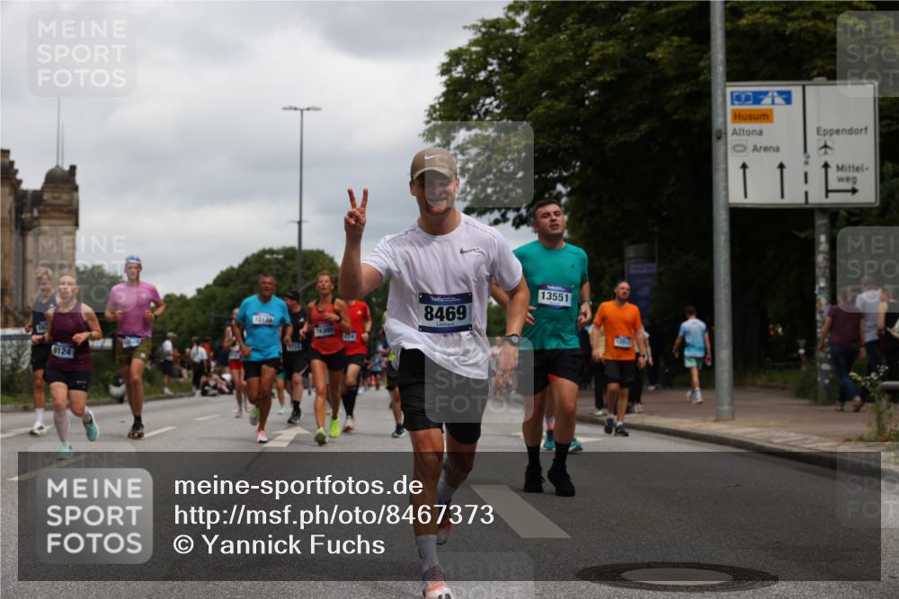 29.06.2025 - hella hamburg halbmarathon Yannick Fuchs http://msf.ph/oto/8467373 29.06.2025 10:57:24 20KM 1184, 1316, 1722, 1724, 1940, 1992, 2424, 3360, 4370, 4665, 5058, 5305, 5511, 5734, 6142, 6631, 7243, 7333, 8469, 8478, 8822, 9124, 9439, 9681, 9899, 10128, 10766, 10866, 11402, 11527, 12513, 13528, 13551, 14313, 15137, 15516, 15550, 16371, 16478, 16639, 16872, 17071, 17757, 17890, 17894, 18028, 18122, 18355, 18359, 18452 meine-sportfotos.de
