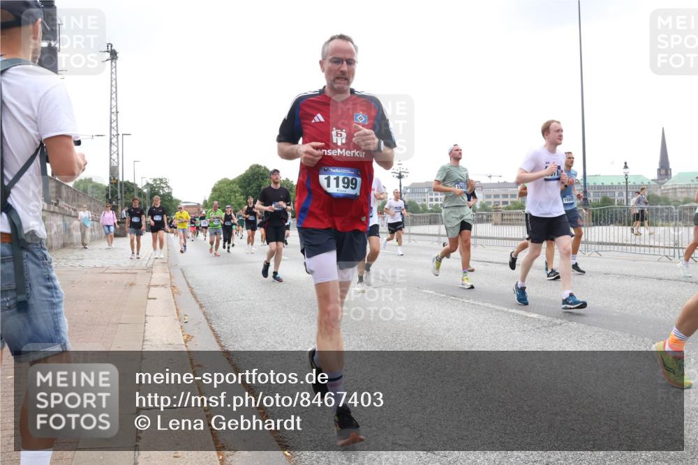 29.06.2025 - hella hamburg halbmarathon Lena Gebhardt http://msf.ph/oto/8467403 29.06.2025 10:32:38 Lombardsbrücke 1199, 15071, 15847, 1078, 1199, 1237, 1640, 1732, 1987, 2059, 2276, 2349, 2943, 3022, 3365, 3422, 3653, 3660, 3670, 3707, 3753, 3778, 4314, 4365, 4446, 4605, 4857, 5658, 5743, 5783, 5871, 5941, 6040, 6218, 6228, 6252, 6312, 6315, 6861, 7239, 7308, 7309, 7387, 7468, 7531, 7535, 7633, 7702, 7749, 7750, 8124, 8127, 8170, 8175, 8303, 8625, 8787, 8839, 8840, 8914, 8993, 9010, 9034, 9125, 9188, 9206, 9542, 10002, 10013, 10048, 10277, 11756 meine-sportfotos.de