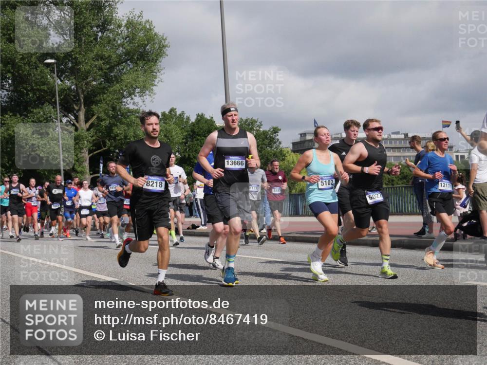 29.06.2025 - hella hamburg halbmarathon Luisa Fischer http://msf.ph/oto/8467419 29.06.2025 09:58:05 Kennedybrücke 17669, 1650, 1626, 8218, 13666, 11333, 5102, 8487, 6027, 12171, 1683, 1884, 2287, 2411, 2706, 2708, 3087, 3435, 3985, 4121, 4189, 5102, 5459, 5638, 5915, 6027, 6054, 6421, 6532, 6662, 6836, 7052, 8153, 8218, 8371, 8454, 8487, 8577, 8693, 8720, 8927, 9386, 9529, 9786, 9959, 10053, 10115, 10184 meine-sportfotos.de