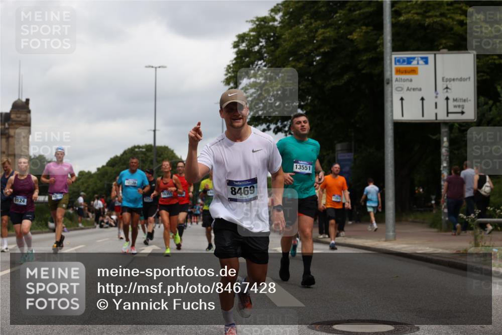 29.06.2025 - hella hamburg halbmarathon Yannick Fuchs http://msf.ph/oto/8467428 29.06.2025 10:57:24 20KM 1184, 1316, 1722, 1724, 1940, 1992, 2424, 3360, 4370, 4665, 5058, 5305, 5511, 5734, 6142, 6631, 7243, 7333, 8469, 8478, 8822, 9124, 9439, 9681, 9899, 10128, 10766, 10866, 11402, 11527, 12513, 13528, 13551, 14313, 15137, 15516, 15550, 16371, 16478, 16639, 16872, 17071, 17757, 17890, 17894, 18028, 18122, 18355, 18359, 18452 meine-sportfotos.de