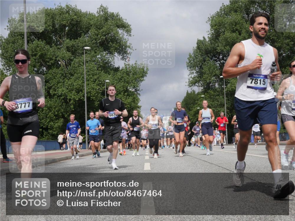 29.06.2025 - hella hamburg halbmarathon Luisa Fischer http://msf.ph/oto/8467464 29.06.2025 10:42:29 Kennedybrücke 3777, 2498, 12675, 687, 14856, 6469, 15418, 15511, 7815, 2092, 2498, 6112, 7263, 7684, 7815, 8783, 10315, 10604, 10696 meine-sportfotos.de