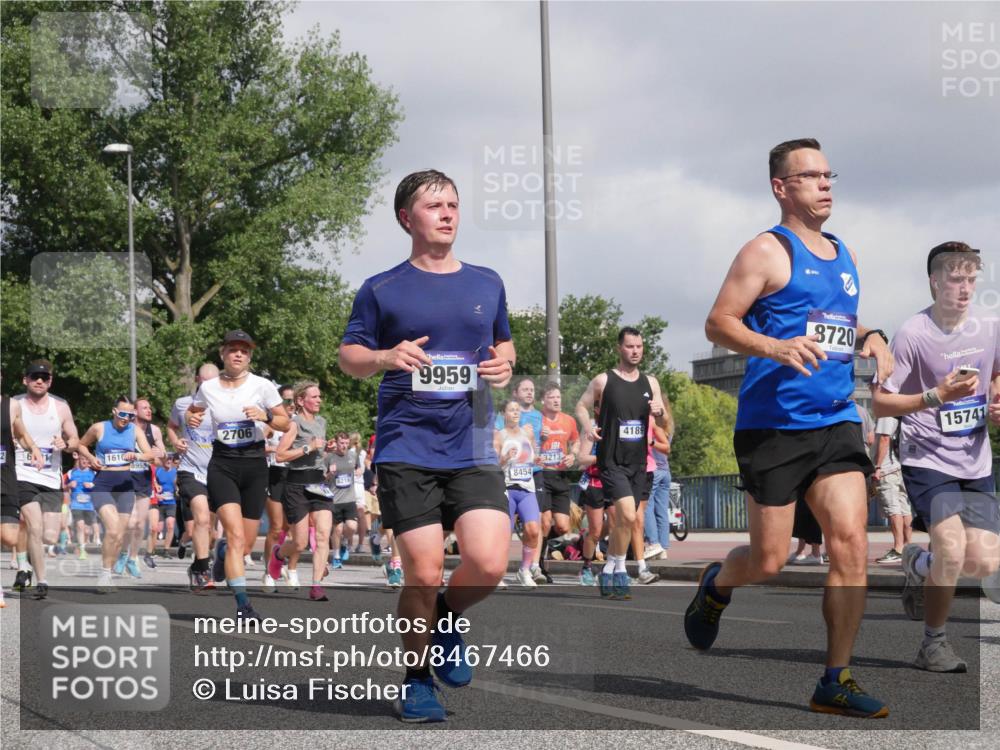 29.06.2025 - hella hamburg halbmarathon Luisa Fischer http://msf.ph/oto/8467466 29.06.2025 09:58:13 Kennedybrücke 1610, 8955, 2706, 9959, 8454, 3213, 4189, 8720, 15741, 1200, 1630, 1683, 1696, 2207, 2706, 2708, 3213, 3985, 4121, 4189, 4345, 4847, 4890, 5421, 5459, 5915, 6009, 6054, 6421, 6532, 6691, 6938, 7312, 8139, 8153, 8205, 8216, 8302, 8454, 8577, 8720, 8856, 8899, 8927, 8955, 9386, 9529, 9786, 9959, 10115, 10263 meine-sportfotos.de