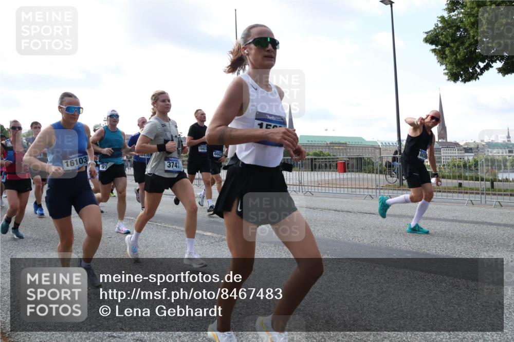 29.06.2025 - hella hamburg halbmarathon Lena Gebhardt http://msf.ph/oto/8467483 29.06.2025 09:55:18 Lombardsbrücke 16103, 3747, 10421, 6662, 1120, 1151, 1200, 1683, 1696, 1706, 1884, 1976, 2207, 2274, 2287, 2367, 2411, 2592, 2596, 2816, 3087, 3208, 3209, 3258, 3435, 3747, 3985, 4093, 4121, 4189, 4832, 4938, 5102, 5399, 5459, 5638, 5705, 5708, 5915, 6027, 6054, 6158, 6290, 6389, 6532, 6662, 6836, 6923, 6938, 6991, 7052, 7312, 7335, 7659, 7908, 8371, 8437, 8487, 8693, 8889, 8981, 9031, 9093, 9159, 9476, 9661, 9710, 9869, 9931, 11333 meine-sportfotos.de