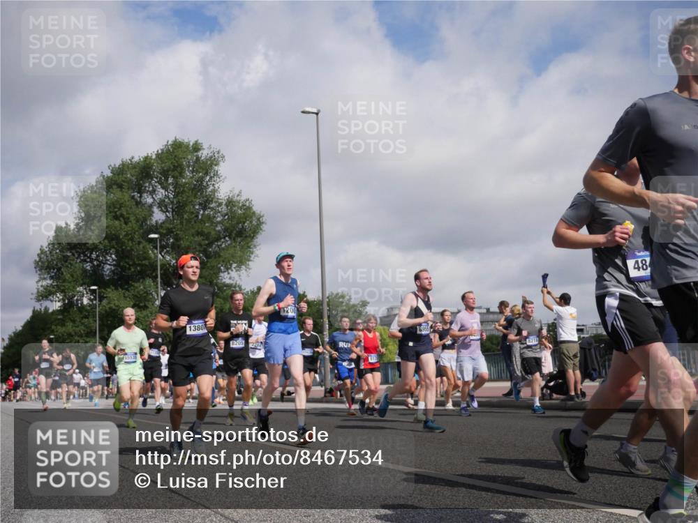 29.06.2025 - hella hamburg halbmarathon Luisa Fischer http://msf.ph/oto/8467534 29.06.2025 09:58:18 Kennedybrücke 15535, 1380, 8205, 1200, 2284, 1563, 8216, 48, 1200, 1630, 1696, 1706, 2207, 3213, 3692, 4088, 4324, 4345, 4847, 4890, 5421, 6009, 6691, 6938, 7312, 7367, 8139, 8205, 8216, 8234, 8302, 8454, 8856, 8899, 8955, 8977, 10263 meine-sportfotos.de