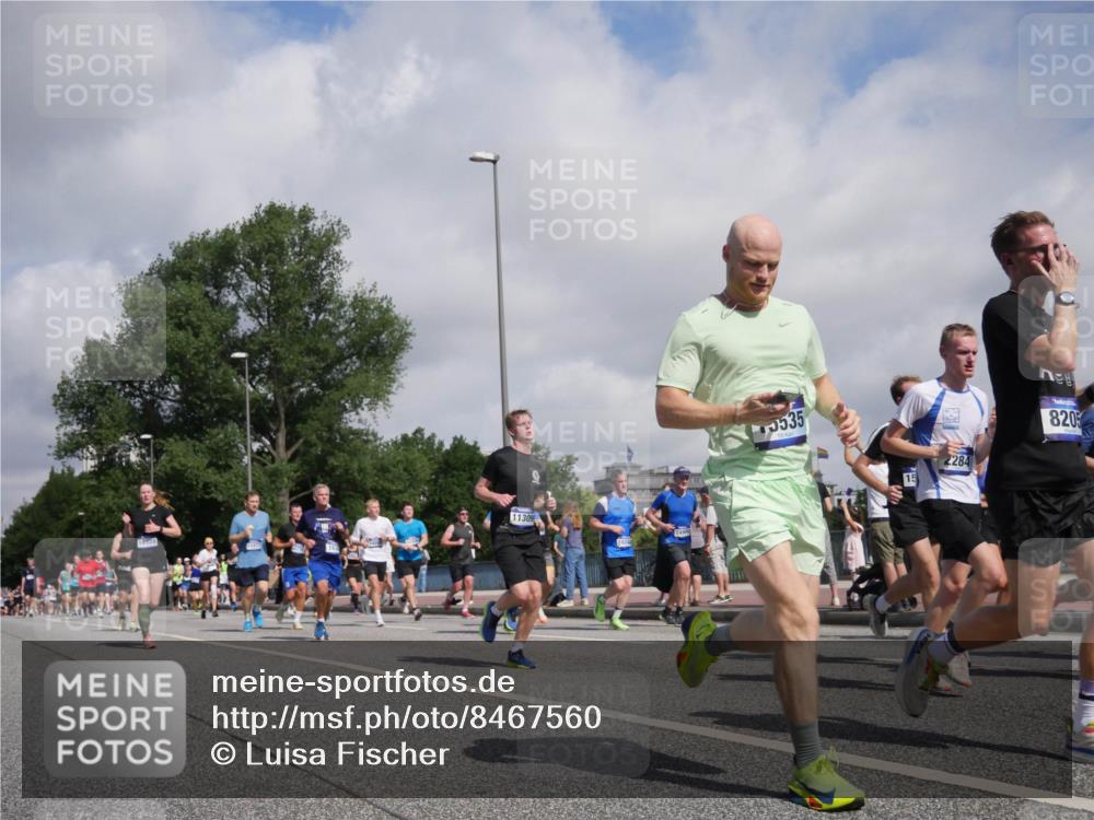 29.06.2025 - hella hamburg halbmarathon Luisa Fischer http://msf.ph/oto/8467560 29.06.2025 09:58:20 Kennedybrücke 18524, 11309, 1624, 535, 15, 2284, 8205, 1200, 1630, 1706, 3213, 3692, 4088, 4324, 4345, 4601, 5421, 6009, 7056, 7312, 7367, 8139, 8205, 8216, 8234, 8302, 8899, 8955, 8977, 10263 meine-sportfotos.de