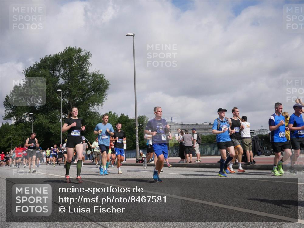 29.06.2025 - hella hamburg halbmarathon Luisa Fischer http://msf.ph/oto/8467581 29.06.2025 09:58:22 Kennedybrücke 18324, 11977, 2718, 6009, 14909, 1624, 1461, 1630, 1706, 3654, 3692, 4088, 4324, 4345, 4601, 6009, 7056, 7269, 7367, 7657, 8205, 8234, 8899, 8977 meine-sportfotos.de