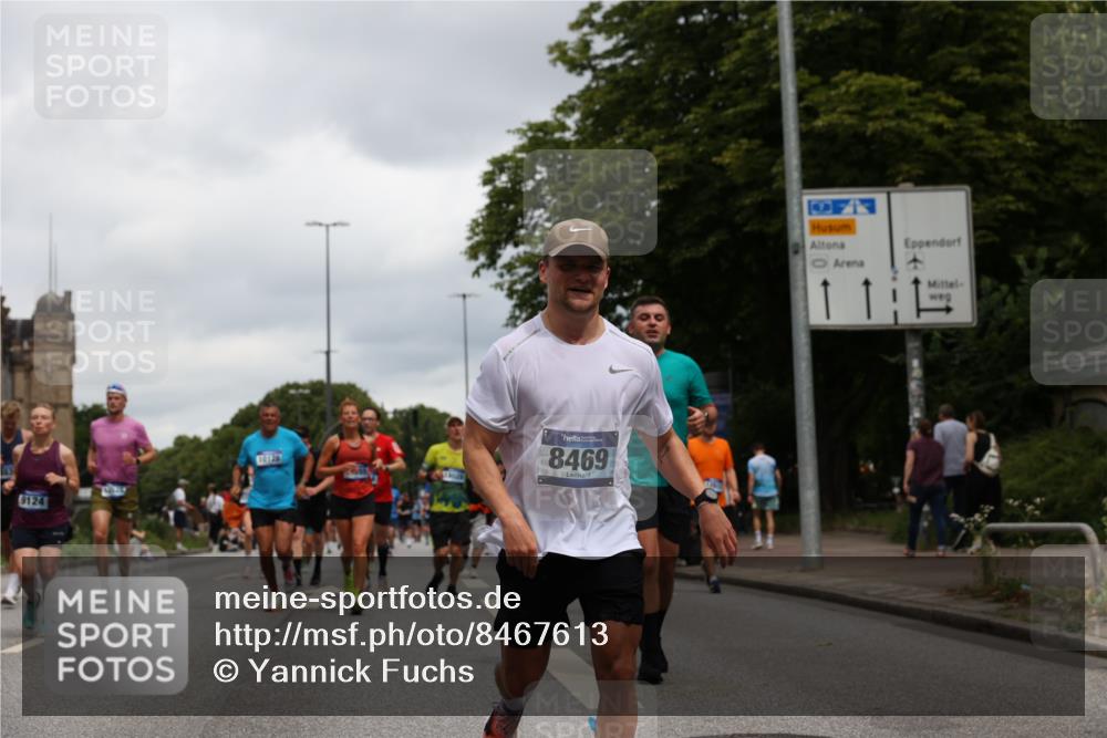 29.06.2025 - hella hamburg halbmarathon Yannick Fuchs http://msf.ph/oto/8467613 29.06.2025 10:57:24 20KM 1184, 1316, 1722, 1724, 1940, 1992, 2424, 3360, 4370, 4665, 5058, 5305, 5511, 5734, 6142, 6631, 7243, 7333, 8469, 8478, 8822, 9124, 9439, 9681, 9899, 10128, 10766, 10866, 11402, 11527, 12513, 13528, 13551, 14313, 15137, 15516, 15550, 16371, 16478, 16639, 16872, 17071, 17757, 17890, 17894, 18028, 18122, 18355, 18359, 18452 meine-sportfotos.de