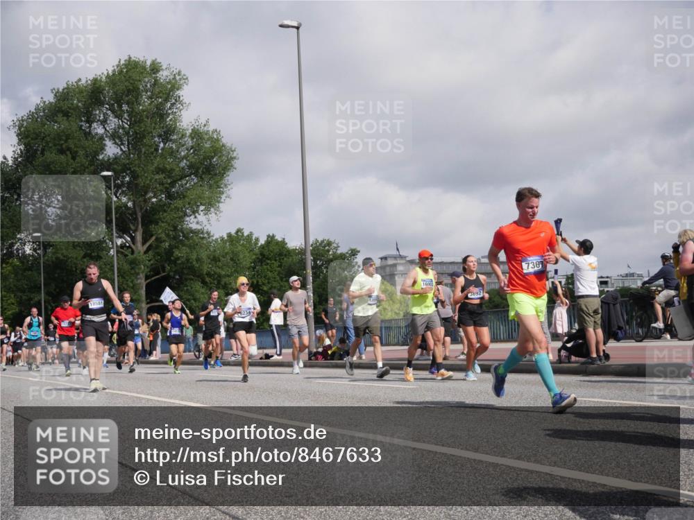 29.06.2025 - hella hamburg halbmarathon Luisa Fischer http://msf.ph/oto/8467633 29.06.2025 09:58:24 Kennedybrücke 18581, 16003, 3692, 7367, 1151, 1461, 1630, 1689, 1706, 3654, 3692, 4088, 4324, 4601, 6009, 7056, 7269, 7367, 7657, 8234, 8977, 9491 meine-sportfotos.de