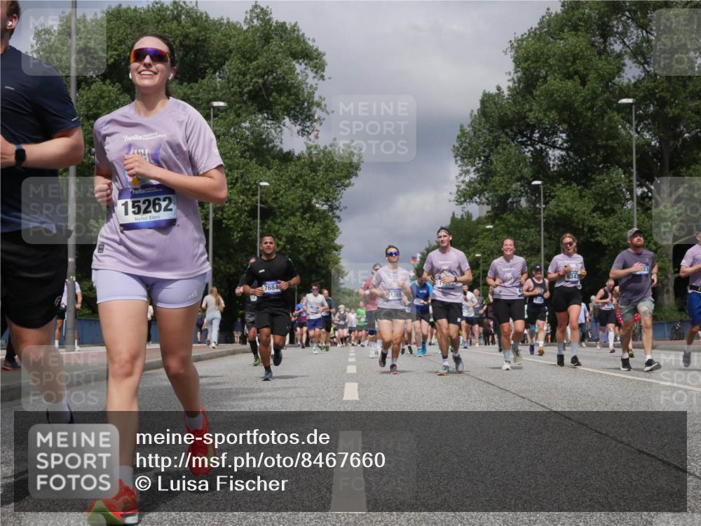 29.06.2025 - hella hamburg halbmarathon Luisa Fischer http://msf.ph/oto/8467660 29.06.2025 10:42:36 Kennedybrücke 15262, 7684, 1381, 1100227, 2498, 2893, 6342, 6343, 6611, 7263, 7684, 8243, 8367, 8783, 9393, 10315, 10554 meine-sportfotos.de