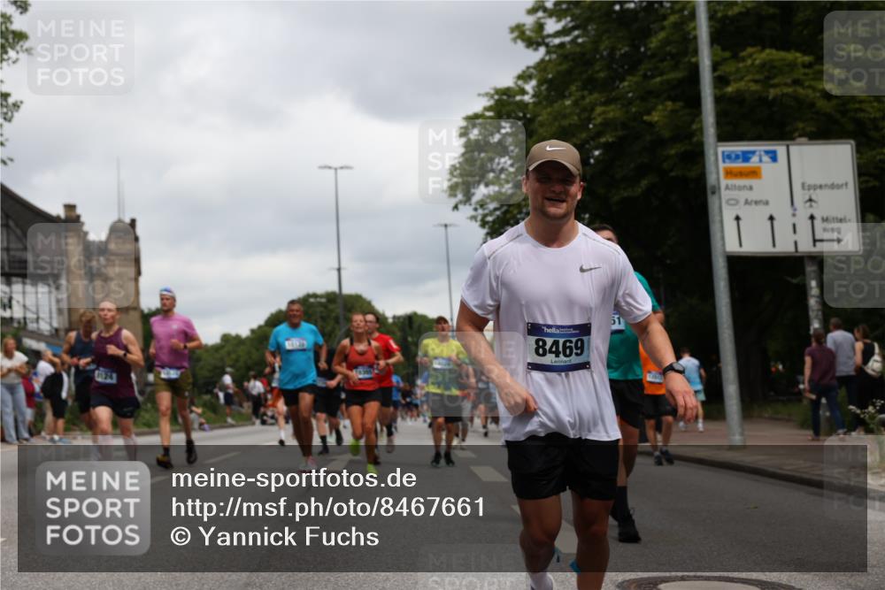 29.06.2025 - hella hamburg halbmarathon Yannick Fuchs http://msf.ph/oto/8467661 29.06.2025 10:57:24 20KM 1184, 1316, 1722, 1724, 1940, 1992, 2424, 3360, 4370, 4665, 5058, 5305, 5511, 5734, 6142, 6631, 7243, 7333, 8469, 8478, 8822, 9124, 9439, 9681, 9899, 10128, 10766, 10866, 11402, 11527, 12513, 13528, 13551, 14313, 15137, 15516, 15550, 16371, 16478, 16639, 16872, 17071, 17757, 17890, 17894, 18028, 18122, 18355, 18359, 18452 meine-sportfotos.de