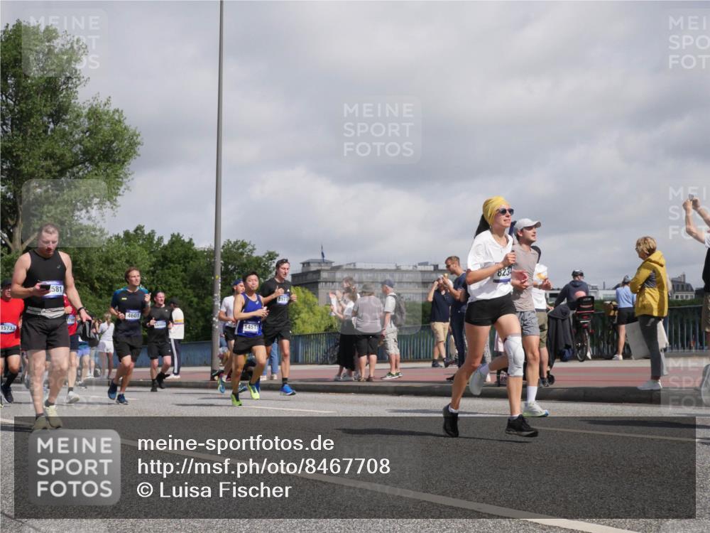 29.06.2025 - hella hamburg halbmarathon Luisa Fischer http://msf.ph/oto/8467708 29.06.2025 09:58:27 Kennedybrücke 15733, 581, 3799, 4601, 14511, 8234, 1151, 1216, 1461, 1689, 1706, 3654, 3692, 4033, 4088, 4127, 4324, 4601, 4938, 6481, 7056, 7269, 7332, 7367, 7657, 8234, 8977, 9491, 9551, 9934, 10811 meine-sportfotos.de