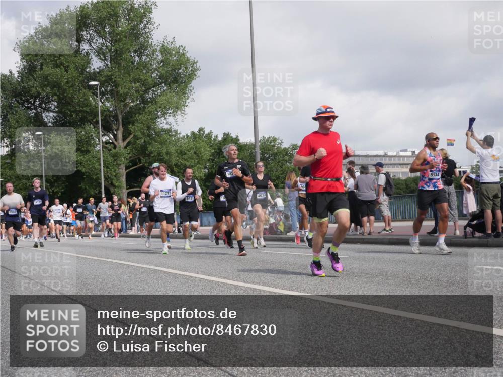 29.06.2025 - hella hamburg halbmarathon Luisa Fischer http://msf.ph/oto/8467830 29.06.2025 09:58:34 Kennedybrücke 3945, 14791, 7224, 11211, 6481, 182, 4033, 95, 9934, 1151, 1216, 1461, 1689, 3654, 3945, 4033, 4127, 4938, 5708, 6481, 6994, 7100, 7224, 7269, 7332, 7657, 9491, 9551, 9934, 10596, 10811 meine-sportfotos.de