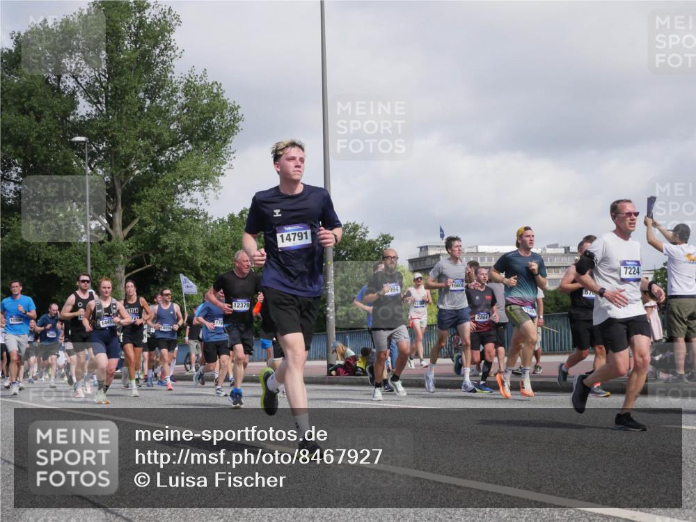 29.06.2025 - hella hamburg halbmarathon Luisa Fischer http://msf.ph/oto/8467927 29.06.2025 09:58:41 Kennedybrücke 10596, 1445, 733, 18856, 179, 12379, 14791, 994, 16608, 2864, 7224, 1143, 1257, 1267, 1507, 2250, 2260, 2818, 2884, 3060, 3399, 3543, 3945, 4346, 4557, 5116, 5708, 6115, 6134, 6168, 6994, 7100, 7224, 8273, 8390, 8668, 8821, 9074, 10596, 10603 meine-sportfotos.de