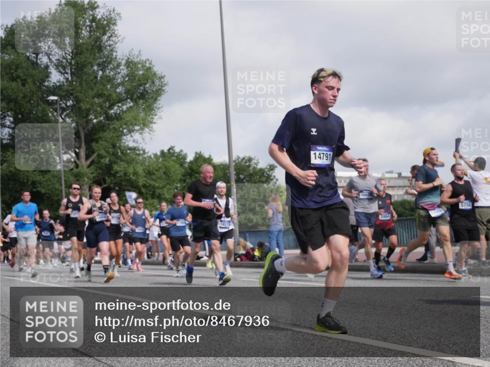 29.06.2025 - hella hamburg halbmarathon Luisa Fischer http://msf.ph/oto/8467936 29.06.2025 09:58:41 Kennedybrücke 1307, 14458, 16175, 14791, 2864, 5708, 1143, 1257, 1267, 1507, 2250, 2260, 2818, 2884, 3060, 3399, 3543, 3945, 4346, 4557, 5116, 5708, 6115, 6134, 6168, 6994, 7100, 7224, 8273, 8390, 8668, 8821, 9074, 10596, 10603 meine-sportfotos.de