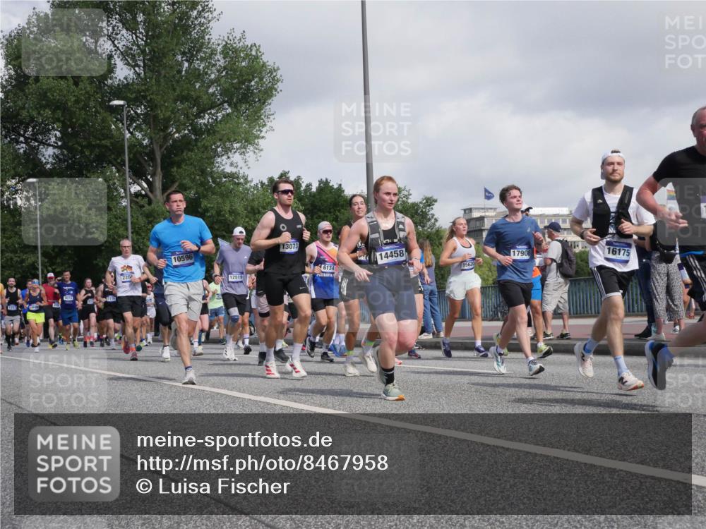 29.06.2025 - hella hamburg halbmarathon Luisa Fischer http://msf.ph/oto/8467958 29.06.2025 09:58:43 Kennedybrücke 5116, 226, 10596, 12519, 13073, 6134, 14458, 15620, 17908, 16175, 1143, 1257, 1267, 1507, 2250, 2260, 2504, 2818, 2884, 3060, 3399, 3543, 4346, 4557, 5116, 5708, 6115, 6134, 6168, 6994, 7100, 7224, 8273, 8390, 8668, 8821, 9074, 10596, 10603 meine-sportfotos.de