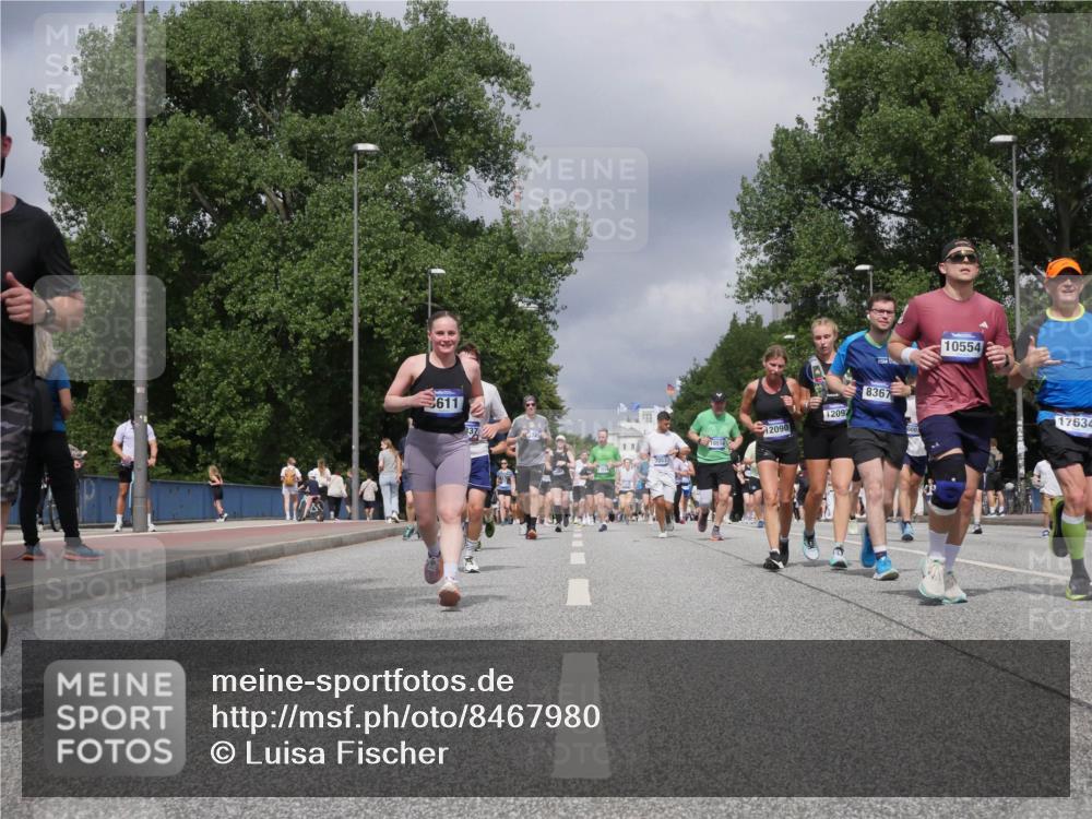 29.06.2025 - hella hamburg halbmarathon Luisa Fischer http://msf.ph/oto/8467980 29.06.2025 10:42:41 Kennedybrücke 611, 8367, 12092, 37, 12090, 10516, 10554, 17634, 1232, 2893, 6342, 6343, 6611, 7053, 7684, 8243, 8367, 8457, 9393, 9708, 10001, 10516, 10554 meine-sportfotos.de