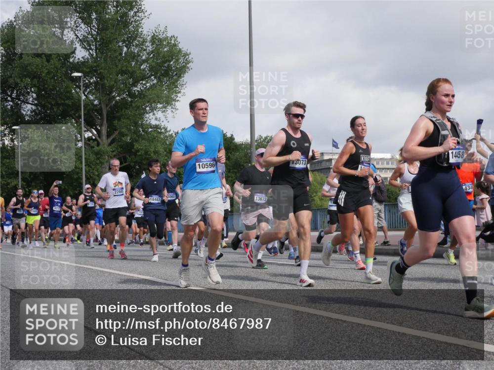 29.06.2025 - hella hamburg halbmarathon Luisa Fischer http://msf.ph/oto/8467987 29.06.2025 09:58:44 Kennedybrücke 1257, 10603, 3116, 2260, 1267, 18487, 3060, 10596, 13672, 3073, 14458, 434, 1143, 1257, 1267, 1507, 2250, 2260, 2504, 2818, 2884, 3060, 3399, 3543, 4346, 4557, 5116, 5708, 6115, 6134, 6168, 6994, 7100, 8273, 8390, 8668, 8821, 9074, 10408, 10596, 10603 meine-sportfotos.de