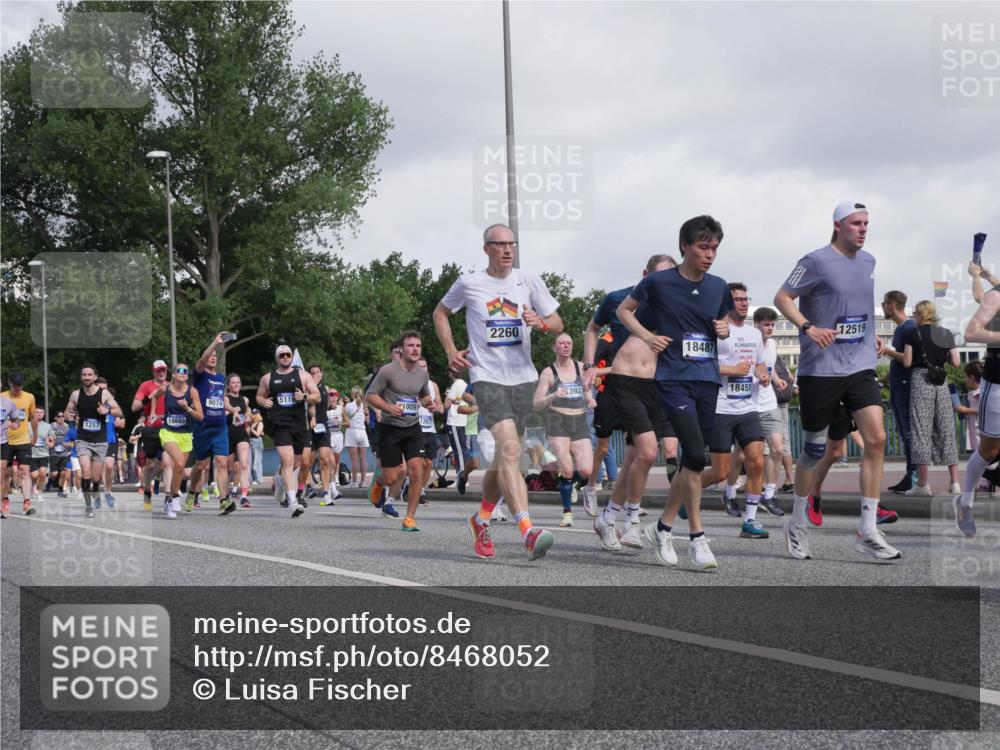 29.06.2025 - hella hamburg halbmarathon Luisa Fischer http://msf.ph/oto/8468052 29.06.2025 09:58:46 Kennedybrücke 9074, 5116, 1257, 10603, 009, 1267, 2260, 392, 18487, 18451, 12519, 1143, 1257, 1267, 1507, 1976, 2250, 2260, 2504, 2818, 2884, 3060, 3399, 3543, 4346, 4557, 5116, 5708, 6115, 6134, 6168, 6994, 8273, 8390, 8668, 8821, 9074, 10408, 10596, 10603 meine-sportfotos.de