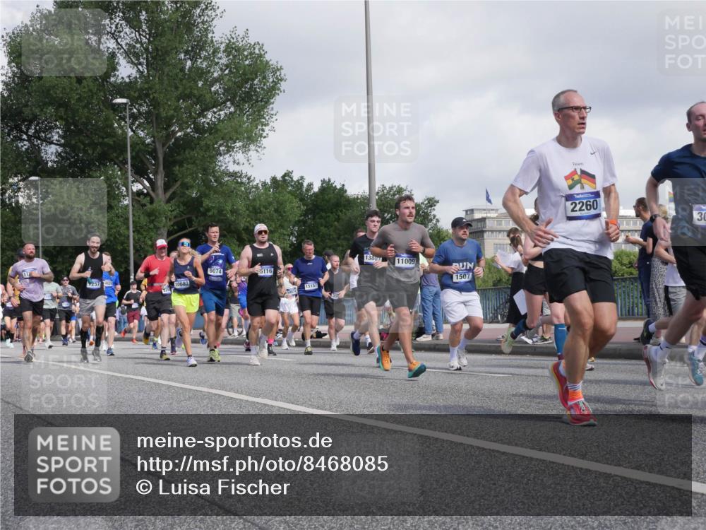 29.06.2025 - hella hamburg halbmarathon Luisa Fischer http://msf.ph/oto/8468085 29.06.2025 09:58:47 Kennedybrücke 17, 9074, 5116, 257, 4628, 10603, 15157, 1380, 11009, 1507, 2260, 30, 1143, 1257, 1267, 1507, 1592, 1976, 2250, 2260, 2504, 2818, 2884, 3060, 3399, 3543, 4346, 4557, 5116, 5708, 6115, 6134, 6168, 8273, 8390, 8668, 8821, 8989, 9074, 10408, 10596, 10603 meine-sportfotos.de